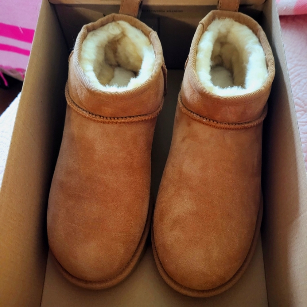UGG Classic Ultra Mini CHESTNUT